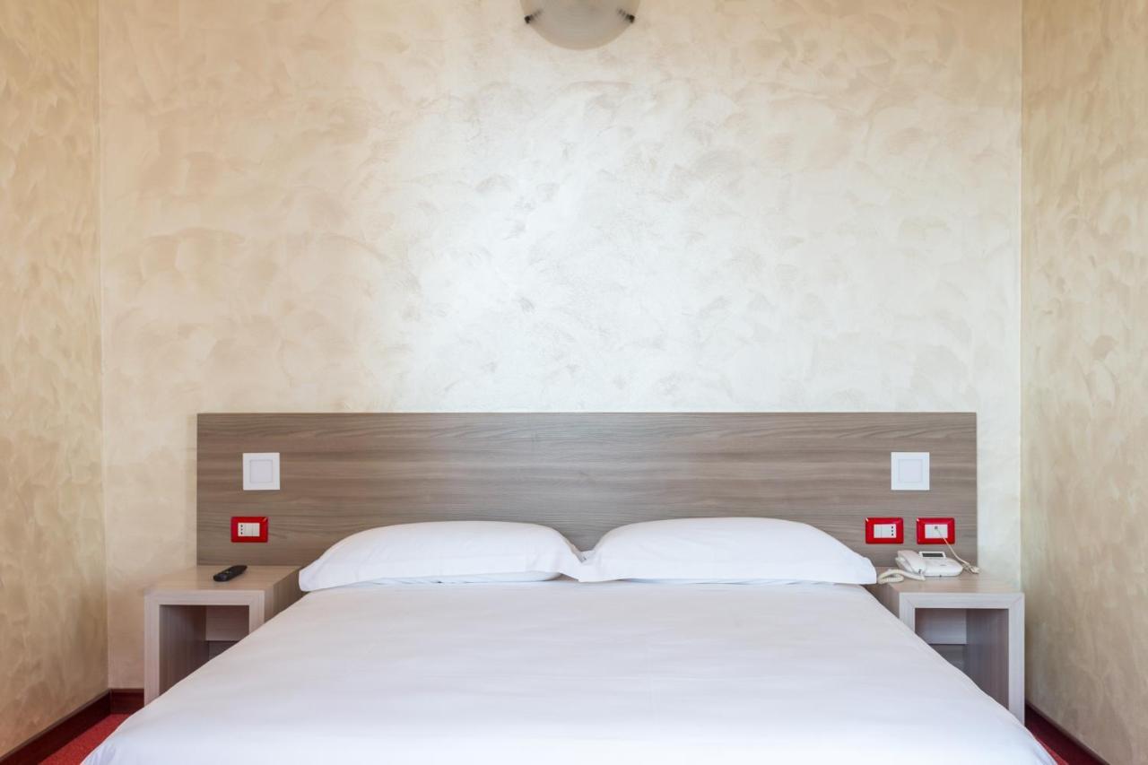 Hotel Italia 多米勒托 外观 照片